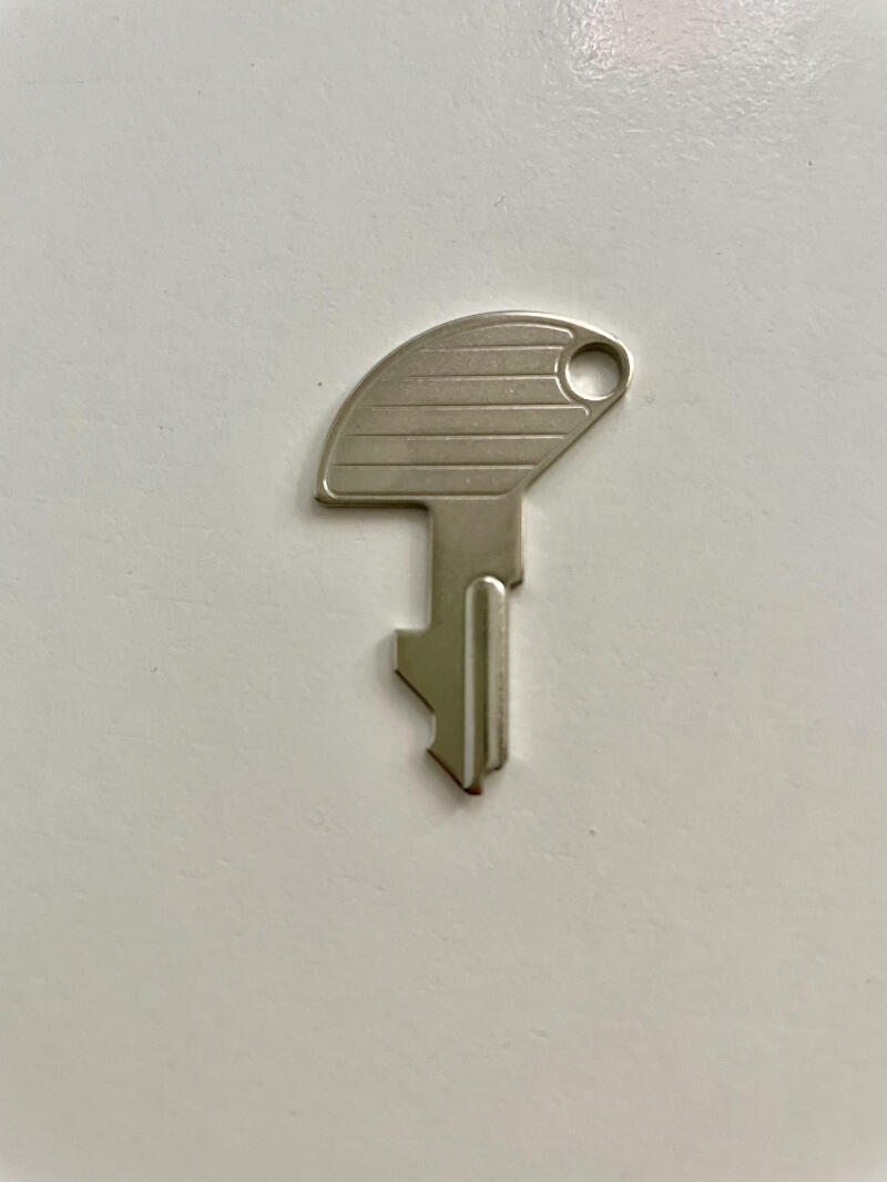 Sharp XE-A137 Cash Register Manager Key and Draw Key